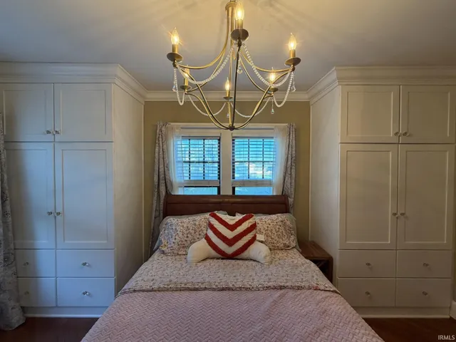 $259,900 | 2021 Park Avenue, Bedford, IN 47421