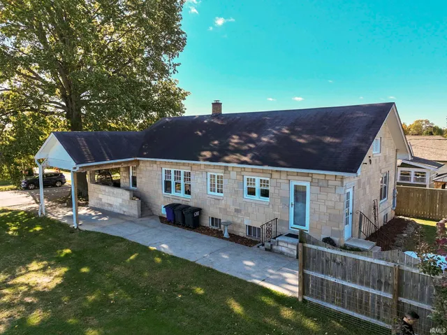 $259,900 | 2021 Park Avenue, Bedford, IN 47421