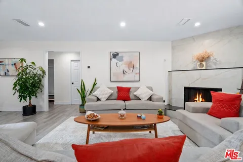 $1,599,000 | 14346 Killion Street, Sherman Oaks, CA 91401