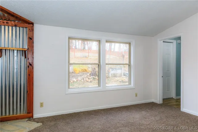 $305,000 | 168 Nellie Lane, Linn Creek, MO 65052