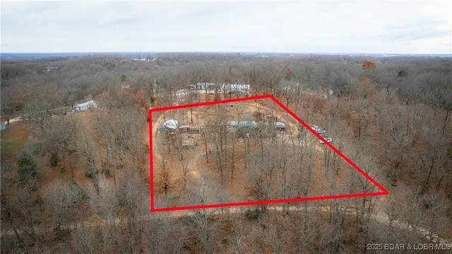 $305,000 | 168 Nellie Lane, Linn Creek, MO 65052