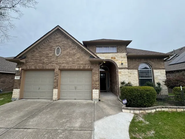 $2,850 | 1003 Williams Way | Walsh Trails
