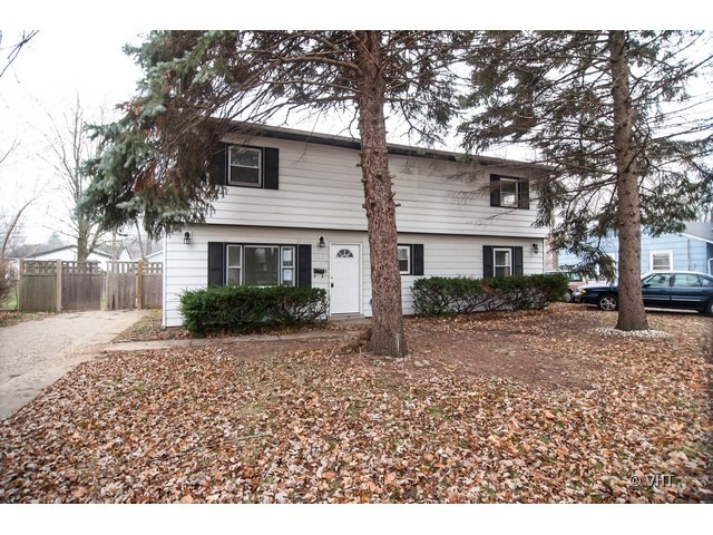 102 Louis Road Joliet, IL 60433 - Photo 1 of 10 a view of a house with a yard