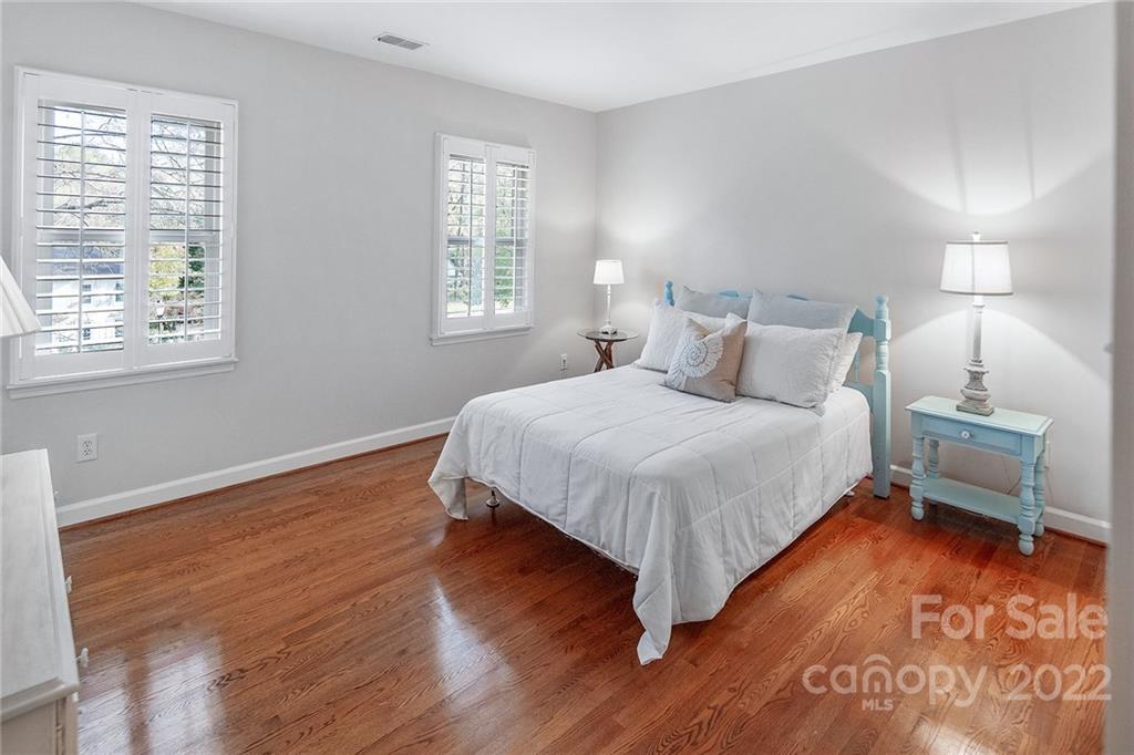 3410 Foxridge Road Charlotte, NC 28226 - Photo 36 of 47 Gallery Image 36