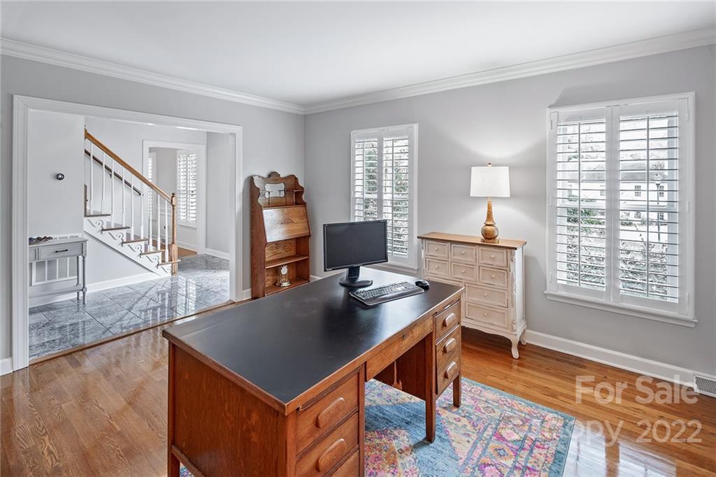 3410 Foxridge Road Charlotte, NC 28226 - Photo 7 of 47 Gallery Image 7
