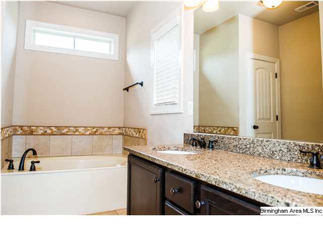 35 Greenbriar Lane Springville, AL 35146 - Photo 18 of 26