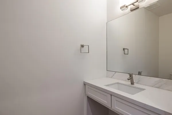 $5,700 | 436 Laurel Street, Unit 3, San Carlos, CA 94070