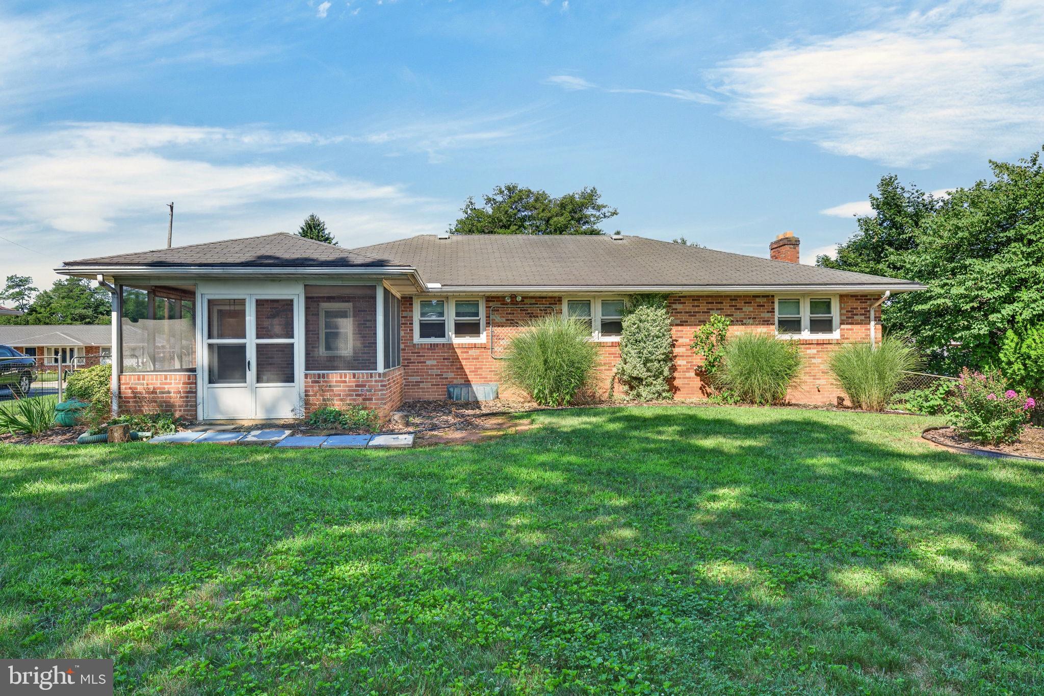 2329 Redwood Road York, PA 17408 - Photo 38 of 40 Gallery Image 38