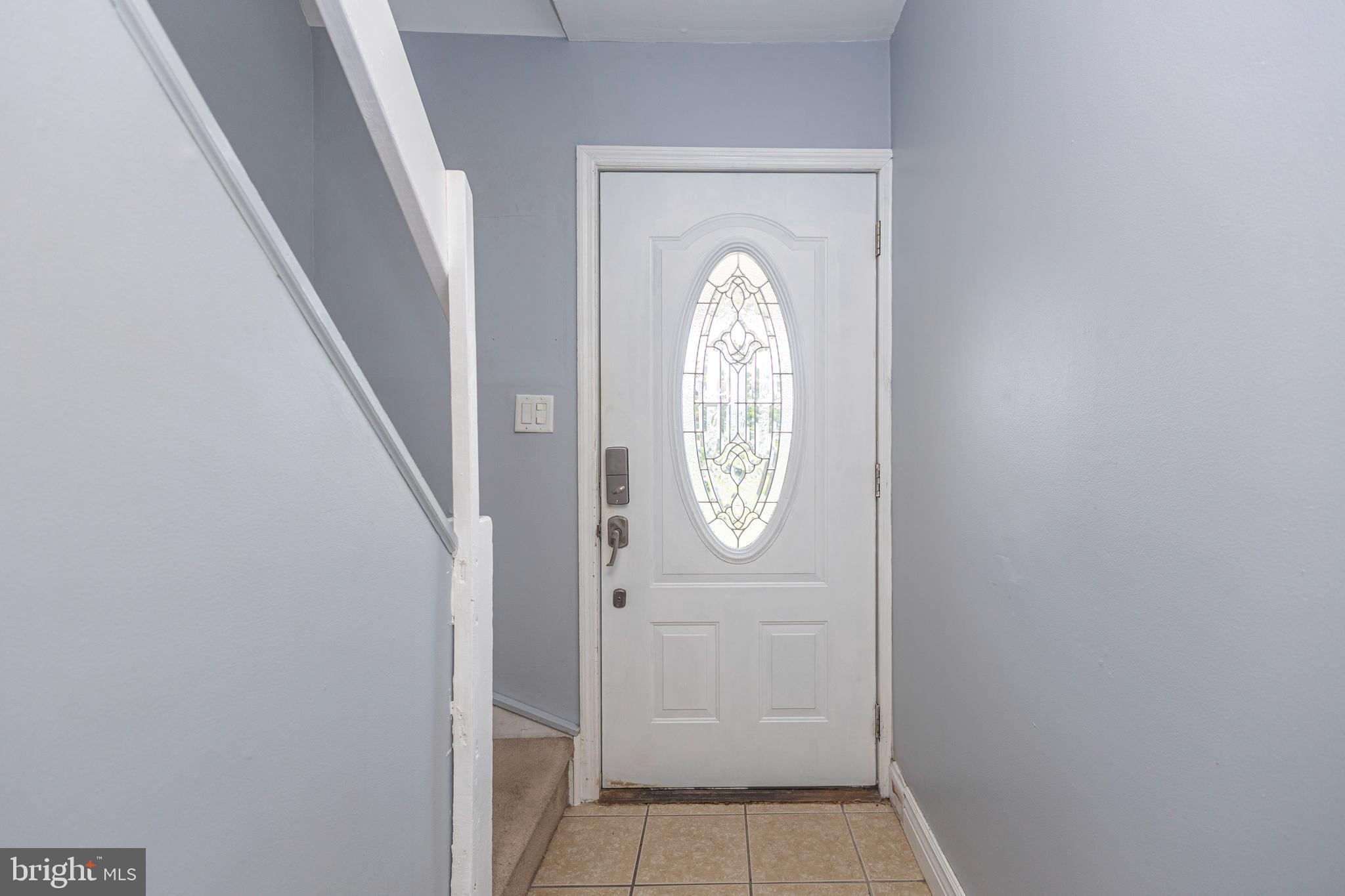 11 High Road Levittown, PA 19056 - Photo 5 of 40