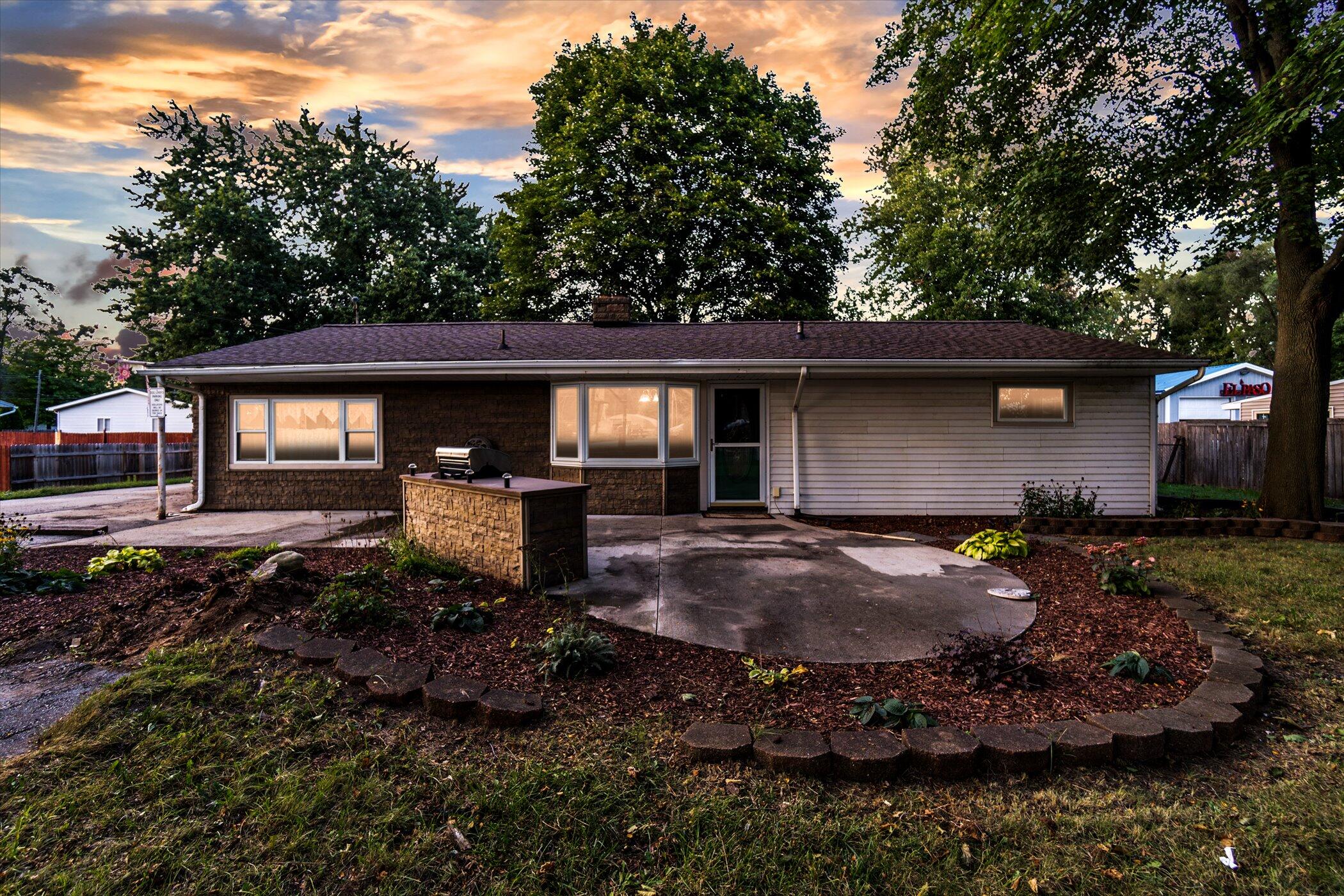 3404 Brooklyn Road Jackson, MI 49203 - Photo 1 of 34 01-3404 Brooklyn Rd-Windowstill-Real-Est