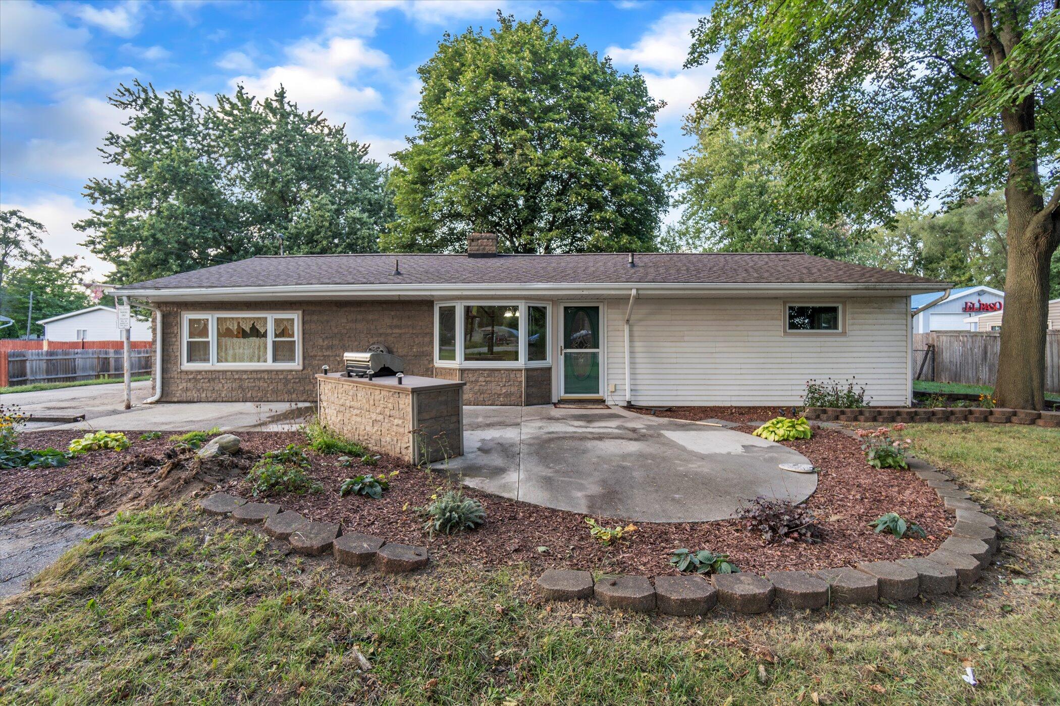 3404 Brooklyn Road Jackson, MI 49203 - Photo 3 of 34 03-3404 Brooklyn Rd-Windowstill-Real-Est