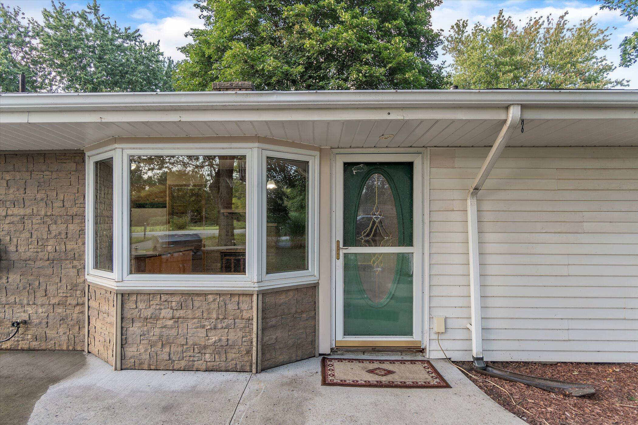 3404 Brooklyn Road Jackson, MI 49203 - Photo 5 of 34 05-3404 Brooklyn Rd-Windowstill-Real-Est