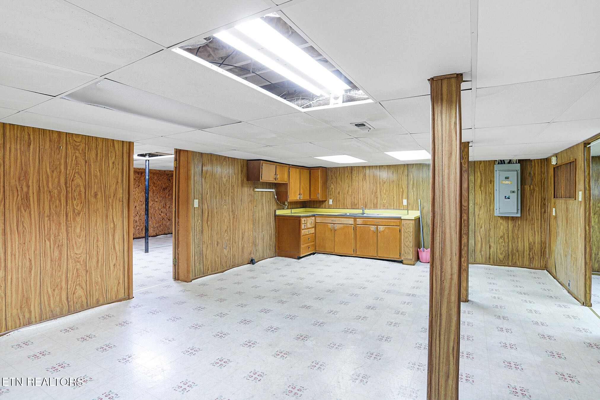 2015 Carolyn Drive Jefferson City, TN 37760 - Photo 31 of 44 a view of a kitchen with wooden floor and a refrigerator