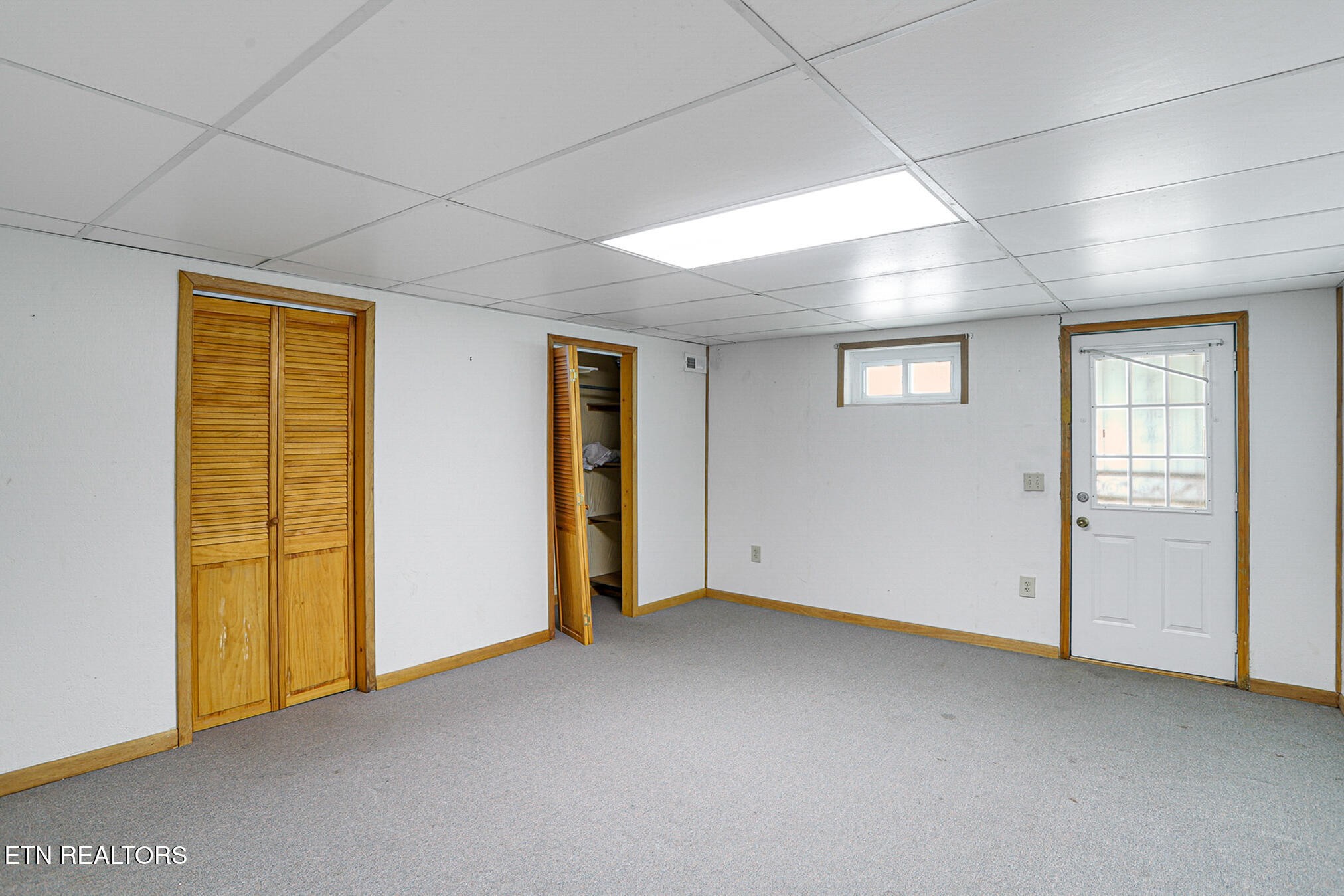2015 Carolyn Drive Jefferson City, TN 37760 - Photo 37 of 44 a view of empty room with windows