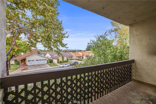 $379,000 | 23515 Lyons Avenue, Unit 281, Valencia, CA 91355