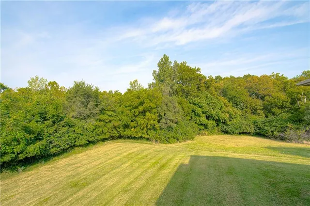 $320,000 | 4500 Harvard Lane, Kansas City, MO 64133