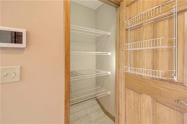 $320,000 | 4500 Harvard Lane, Kansas City, MO 64133