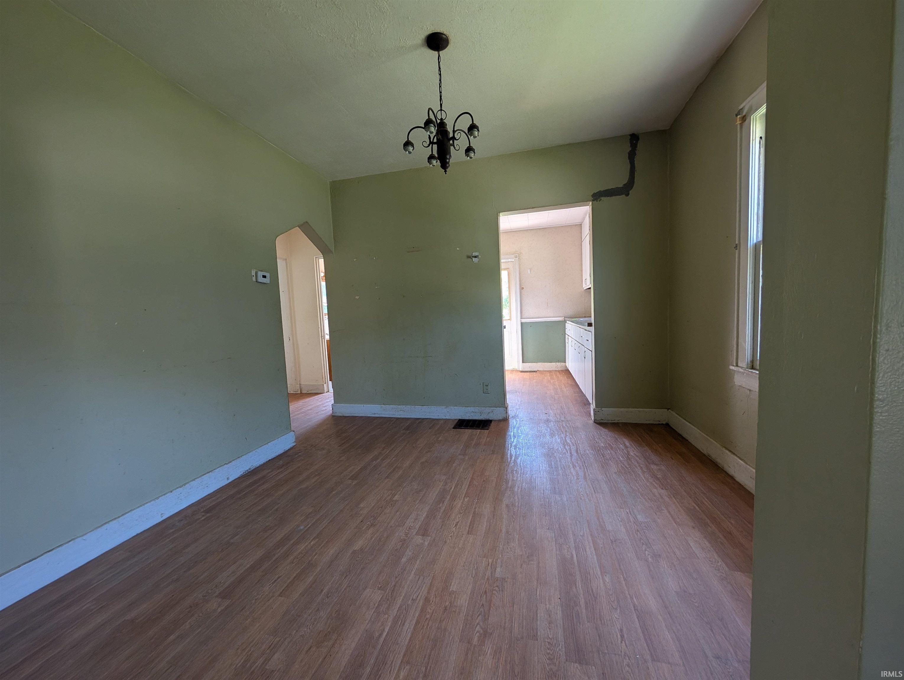 1744 Bedford Road Washington, IN 47501 - Photo 7 of 20