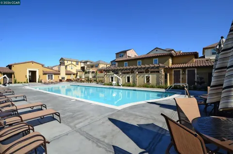 $1,075,000 | 3273 Central Parkway, Dublin, CA 94568