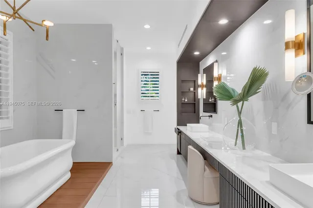 $10,500,000 | 7426 Southwest 49th Place, Miami, FL 33143