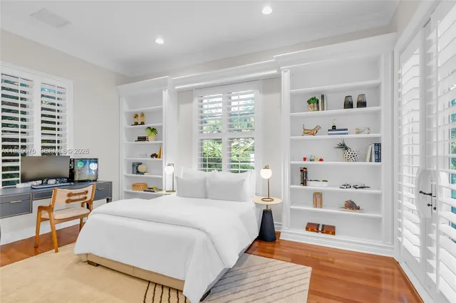 $10,500,000 | 7426 Southwest 49th Place, Miami, FL 33143