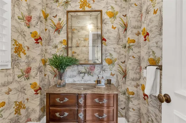 $10,500,000 | 7426 Southwest 49th Place, Miami, FL 33143