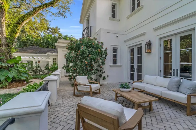 $10,500,000 | 7426 Southwest 49th Place, Miami, FL 33143