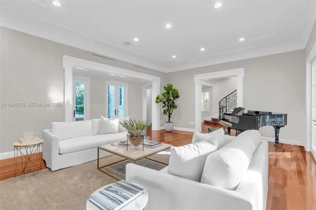 $10,500,000 | 7426 Southwest 49th Place, Miami, FL 33143