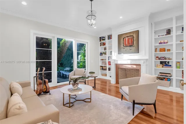 $10,500,000 | 7426 Southwest 49th Place, Miami, FL 33143