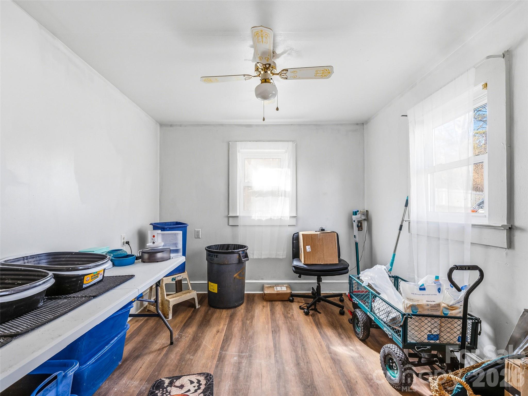 800 Murray Road Canton, NC 28716 - Photo 7 of 15 a living room with furniture and a window