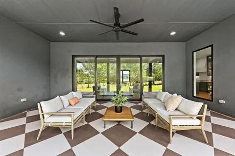 $800,000 | 301 Whispering Way, Red Oak, TX 75154