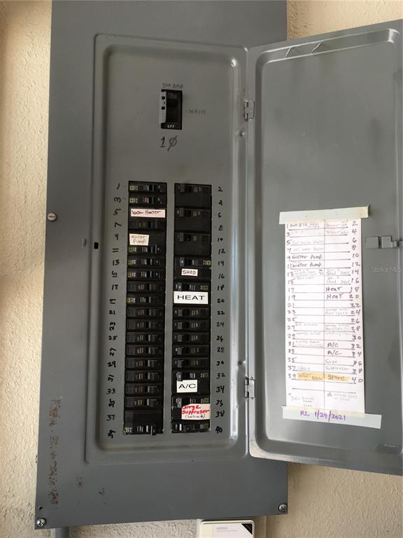 539 Libby Road Babson Park, FL 33827 - Photo 80 of 89 a view of walk in closet and window