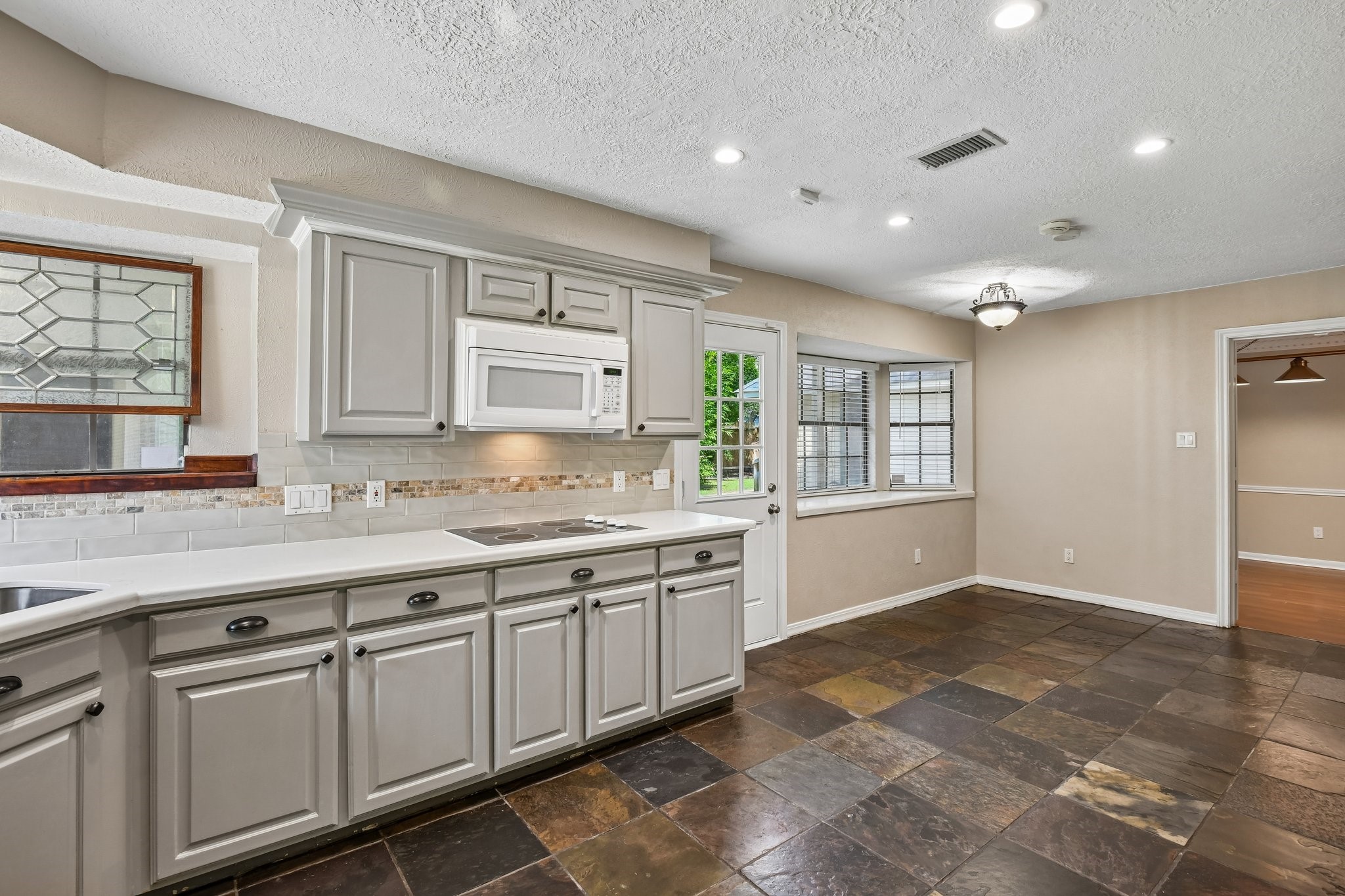 17703 Oaksham Lane Spring, TX 77379 - Photo 14 of 46 Breakfast Area