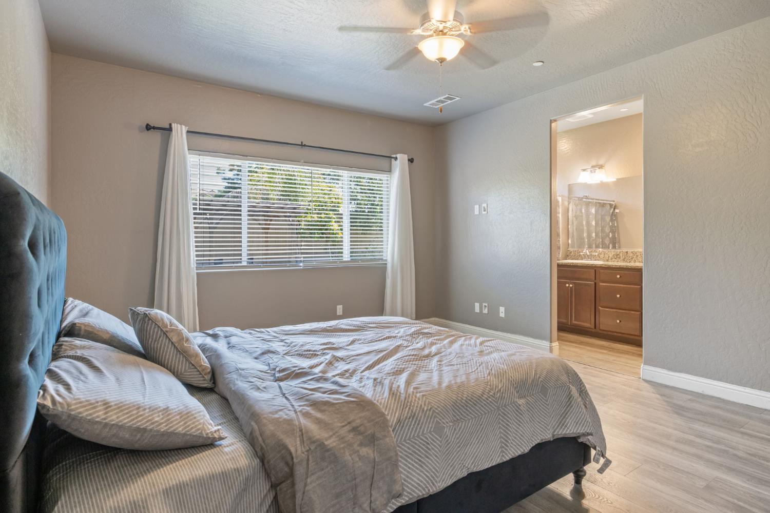 757 Strada Street Lemoore, CA 93245 - Photo 39 of 63