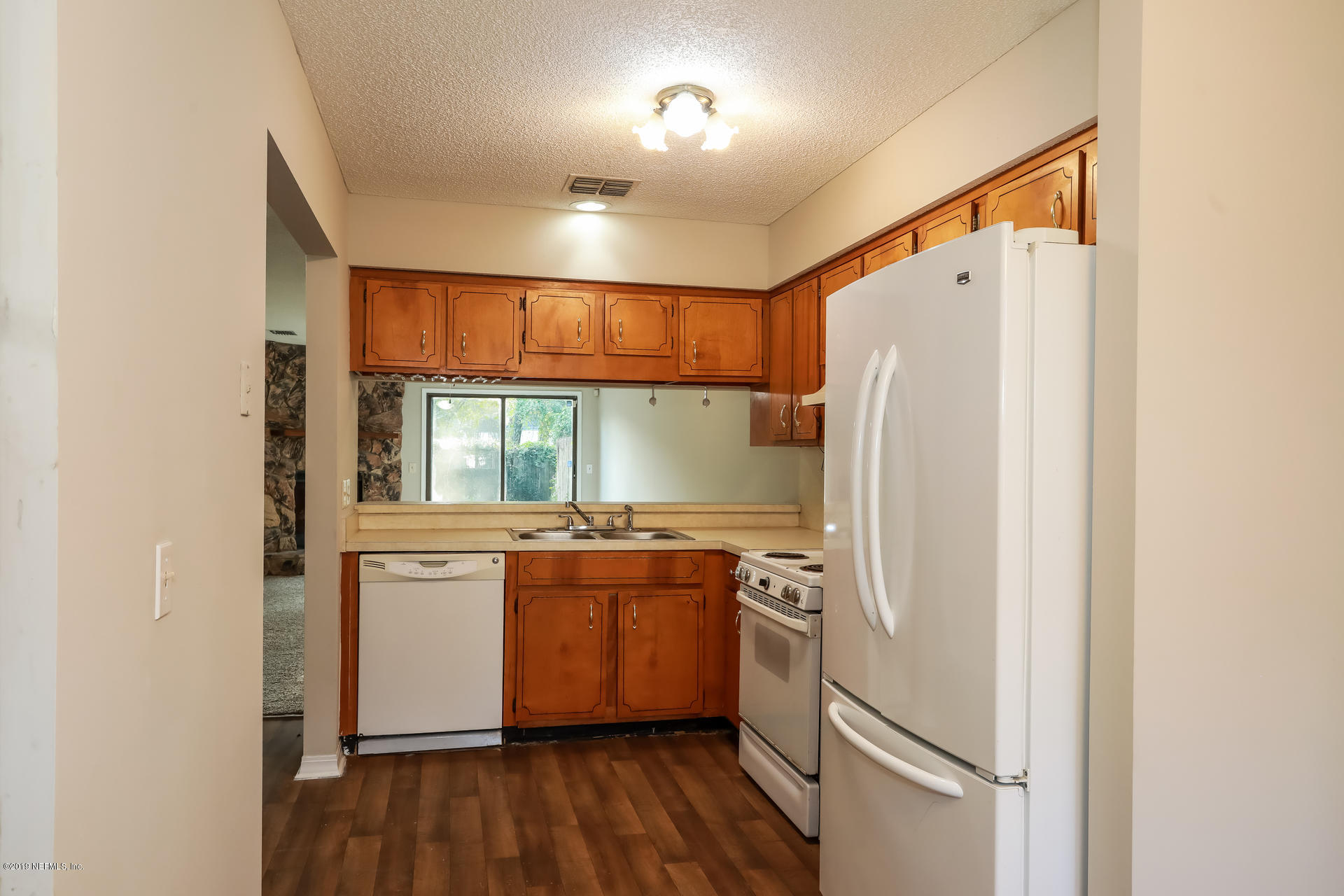 1037 Lee Road Jacksonville, FL 32225 - Photo 3 of 23 photo_03