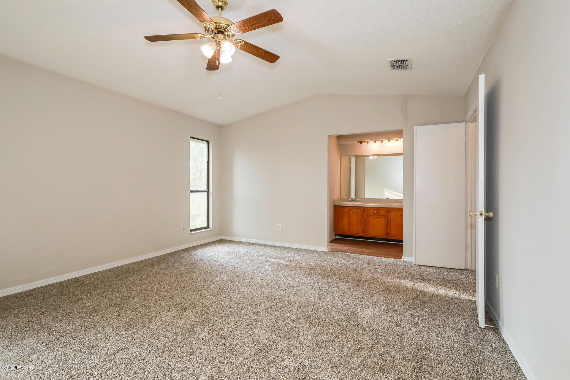 1037 Lee Road Jacksonville, FL 32225 - Photo 4 of 23 photo_04