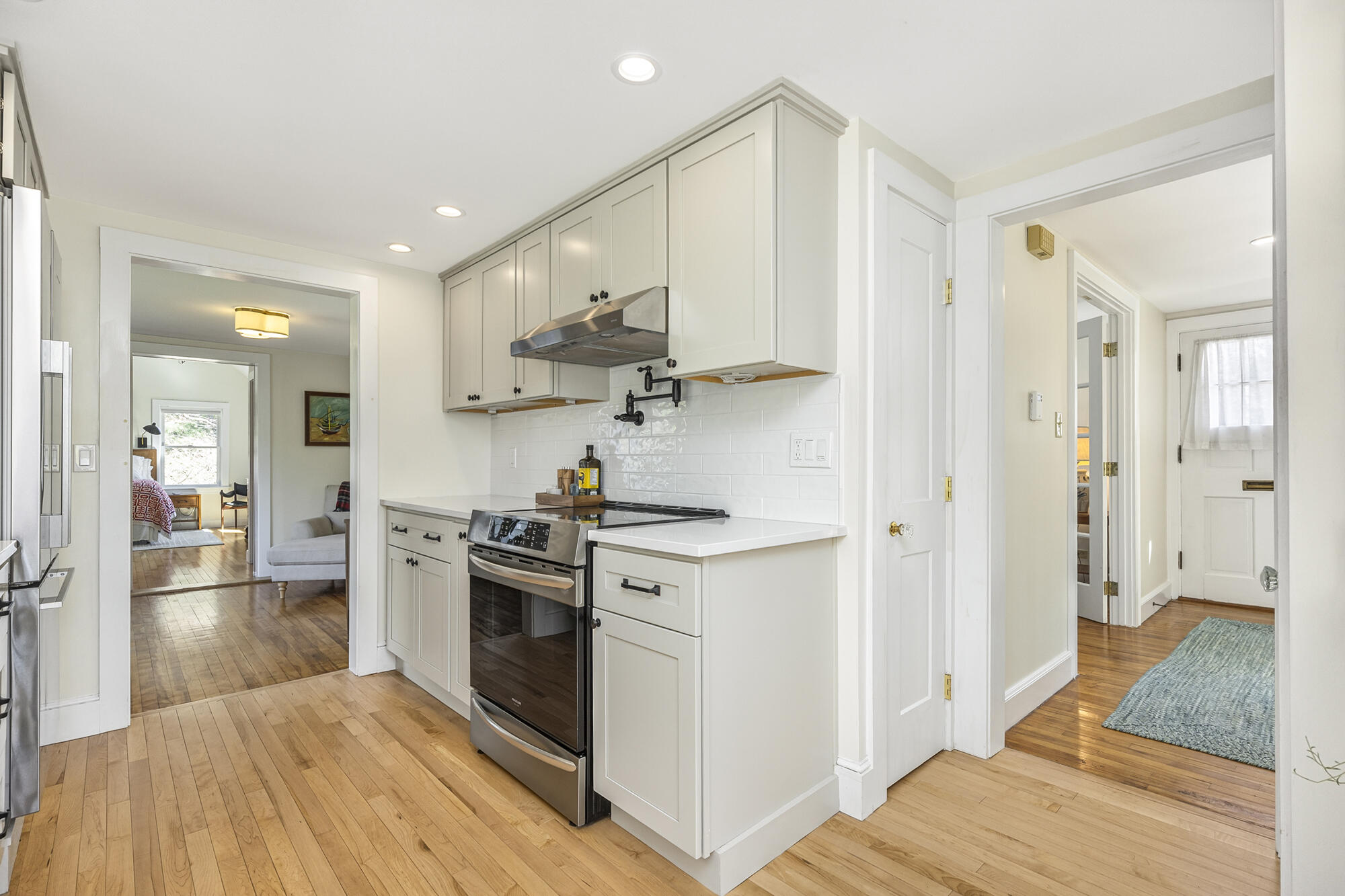 387 Mitchell Road Cape Elizabeth, ME 04107 - Photo 18 of 52 387 Mitchell_W5_17
