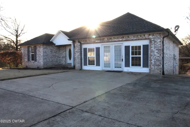 $290,000 | 101 Hedgewood Drive, Lexington, TN 38351