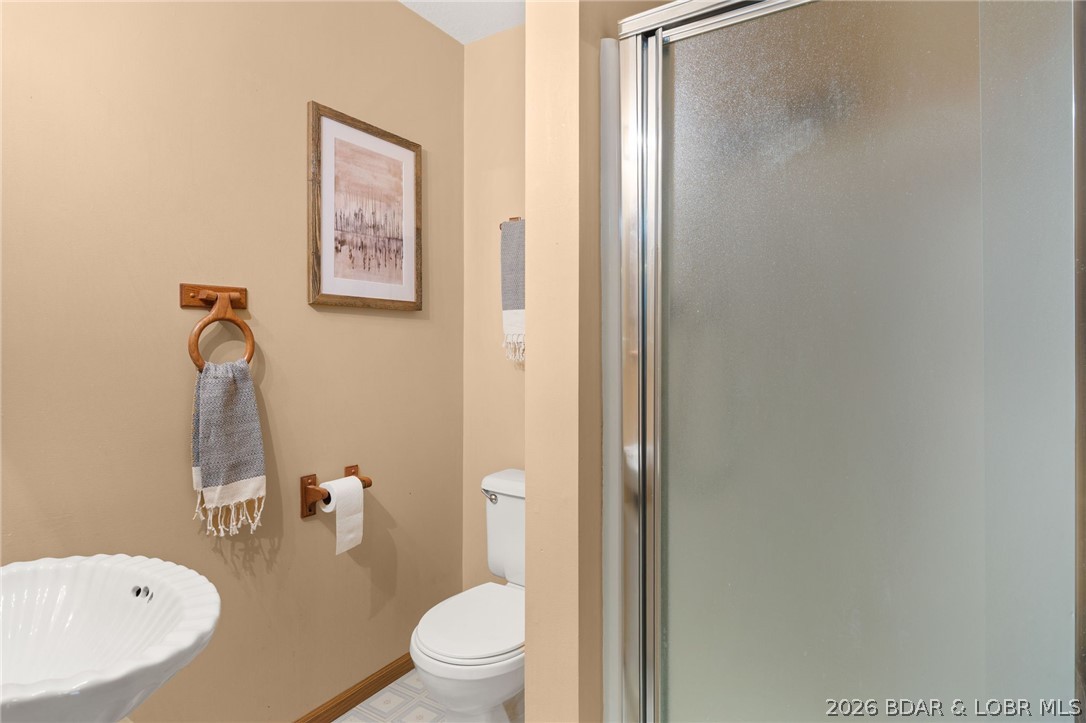 122 Hicks Drive Eldon, MO 65026 - Photo 25 of 51 2nd bathroom