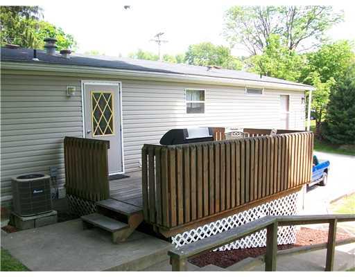 1 Hays Street Rural Ridge, PA 15075 - Photo 16 of 17 Exterior Front.