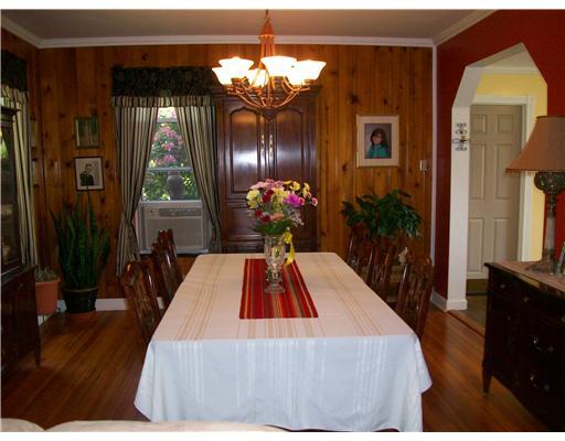 1 Hays Street Rural Ridge, PA 15075 - Photo 4 of 17 Dining Room.
