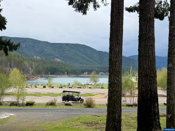 $199,900 | 400 Detroit Road South, Detroit, OR 97342