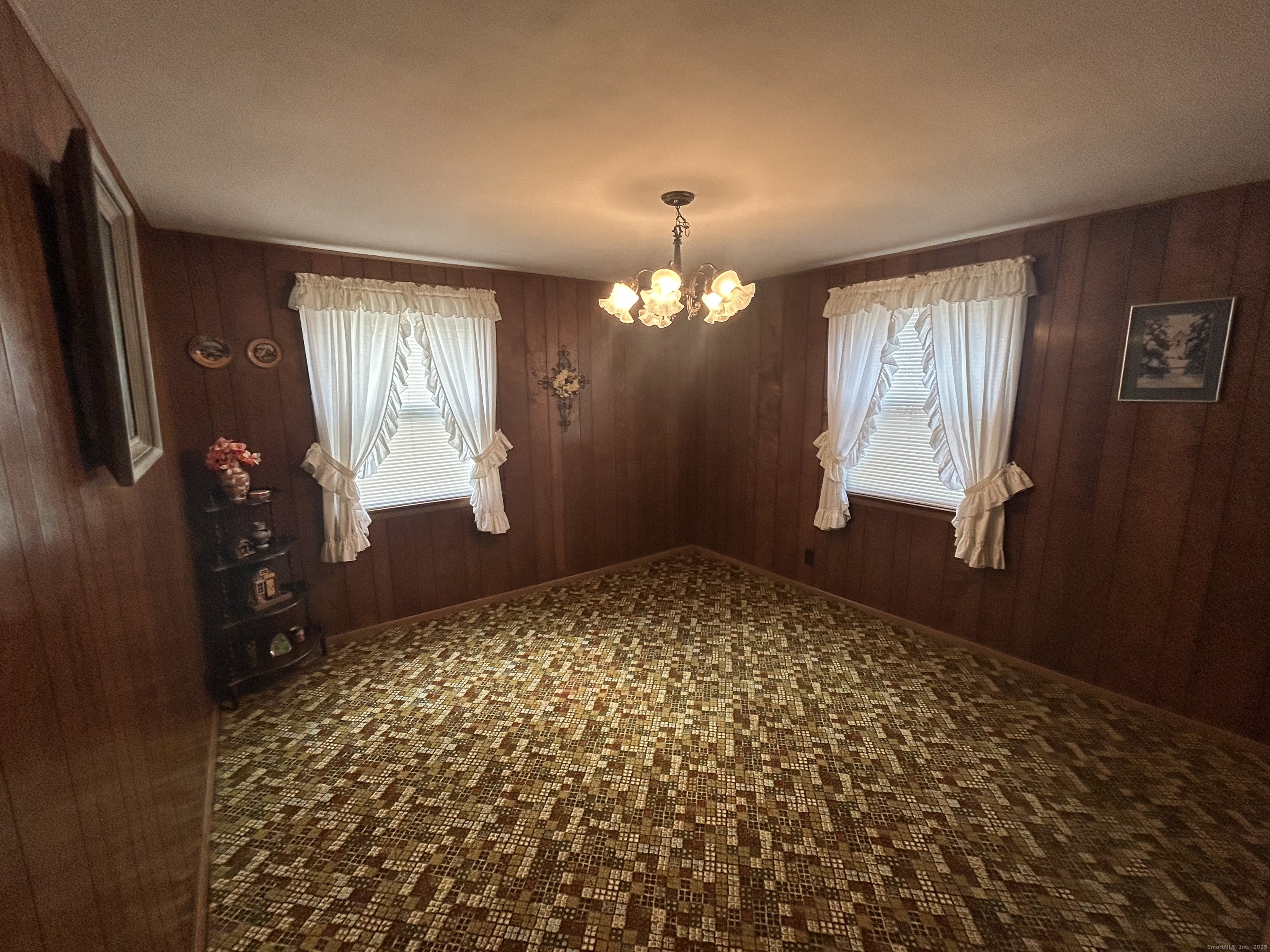 49 Damson Lane Naugatuck, CT 06770 - Photo 7 of 23