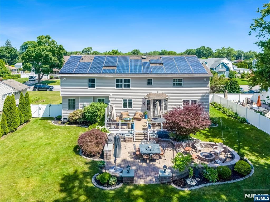 8 Ferndale Place Pompton Plains, NJ 07444 - Photo 48 of 49