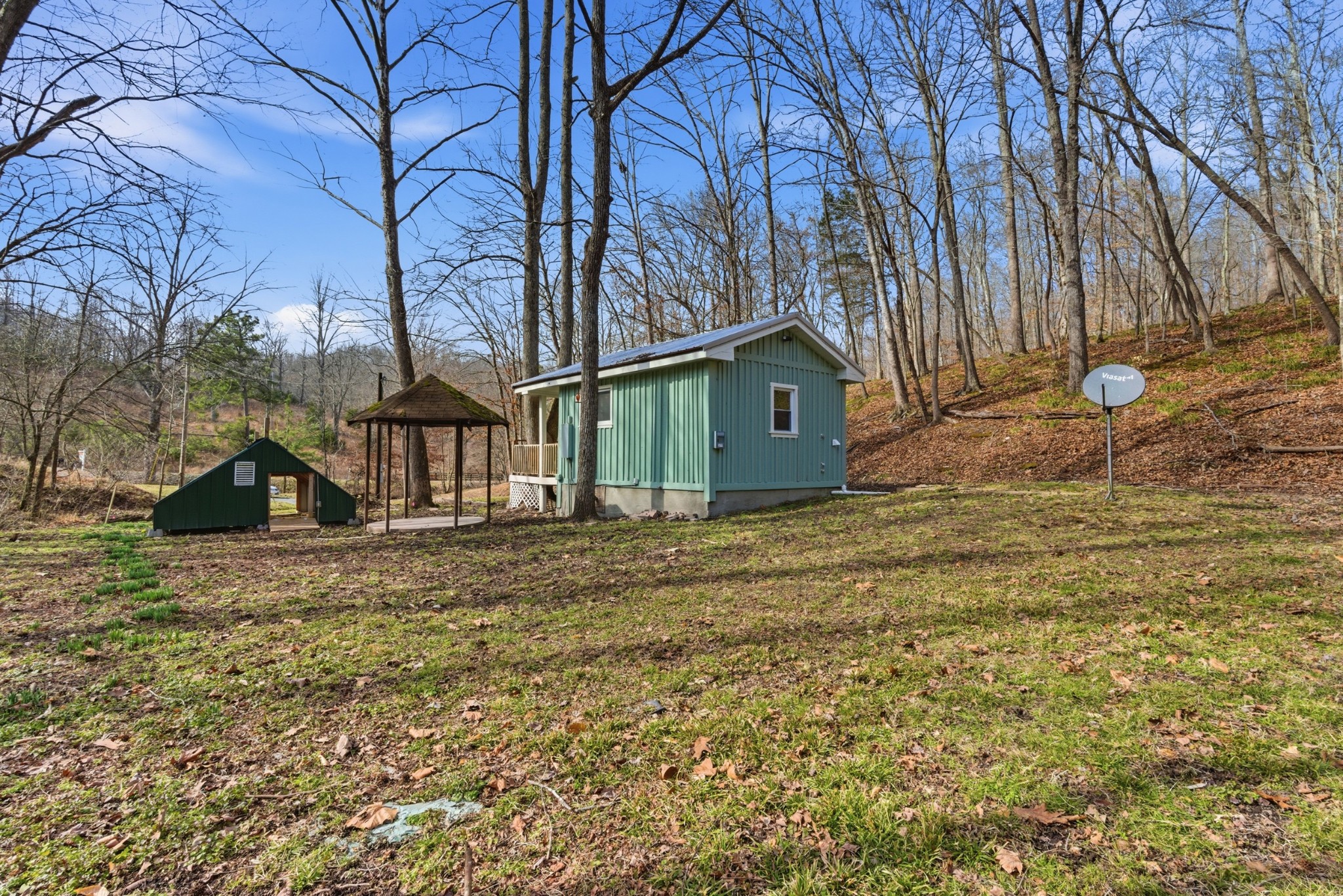 3972 Skelley Road Santa Fe, TN 38482 - Photo 32 of 47 a view of a house with a yard