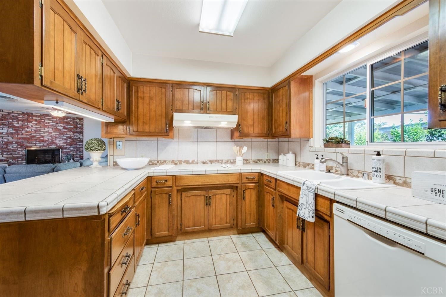77 West Spring Lane Lemoore, CA 93245 - Photo 12 of 32 Gallery Image 12