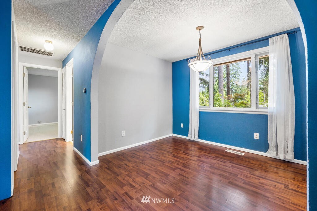 14654 203rd Avenue Southeast Renton, WA 98059 - Photo 12 of 39