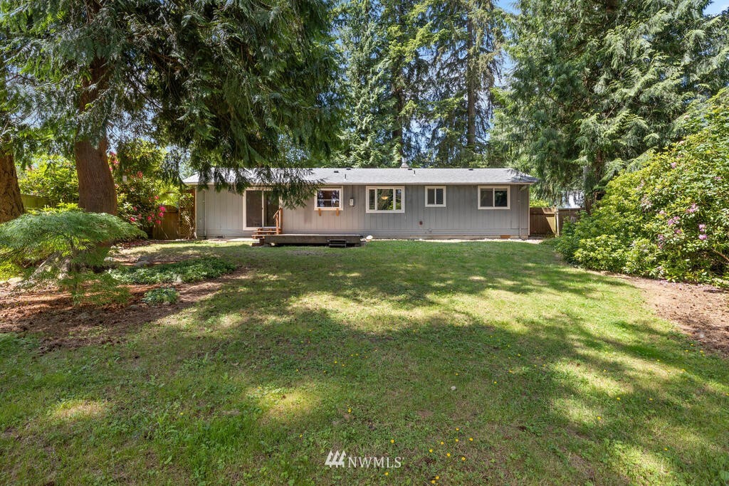 14654 203rd Avenue Southeast Renton, WA 98059 - Photo 33 of 39