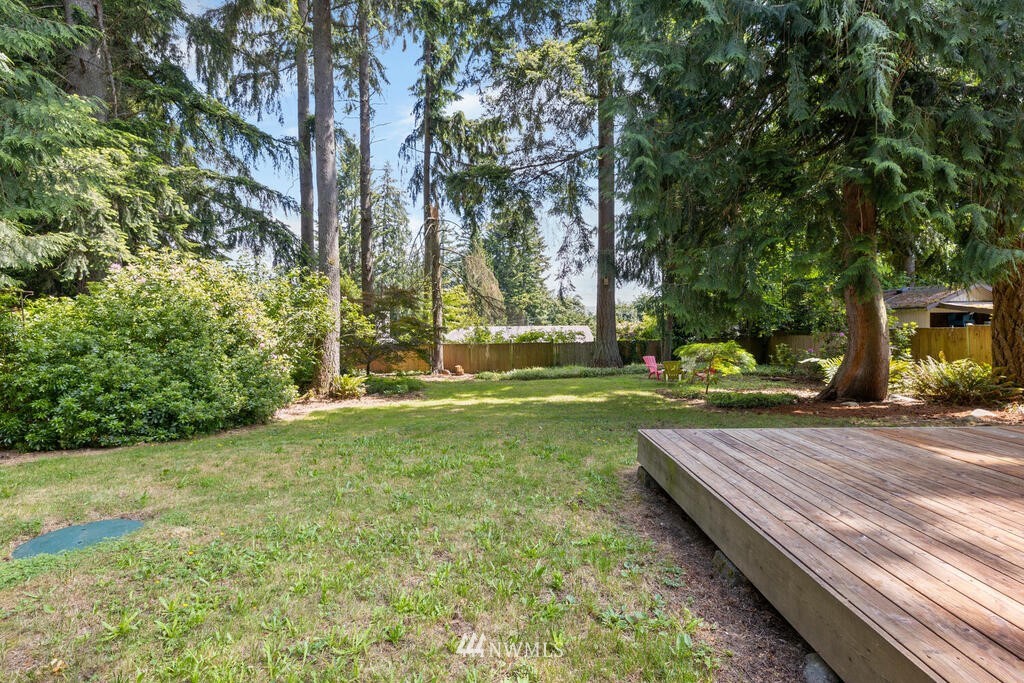 14654 203rd Avenue Southeast Renton, WA 98059 - Photo 37 of 39