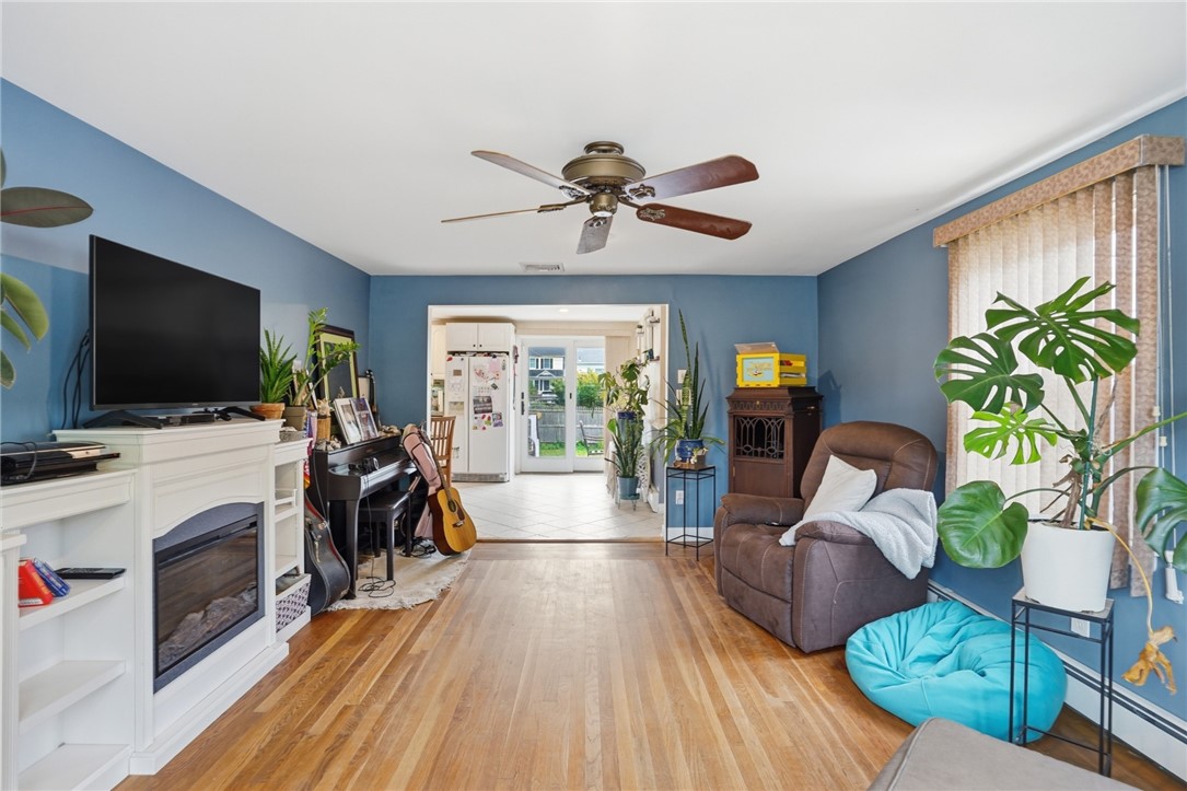 14 Beatrice Avenue Warwick, RI 02889 - Photo 8 of 31